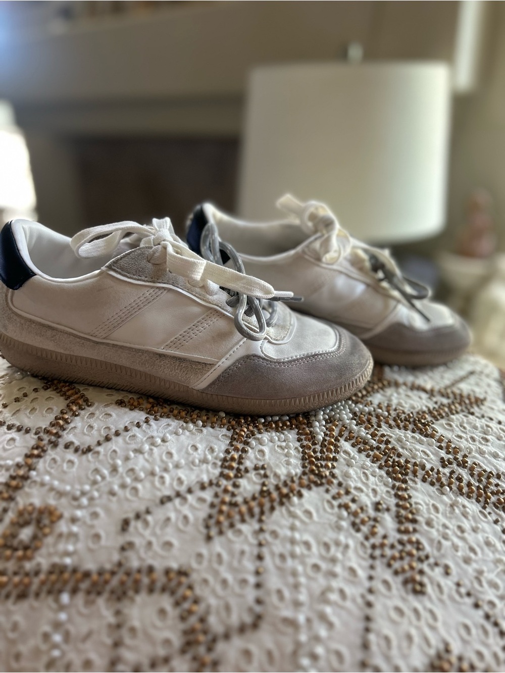 Steve Madden Kids Lace-Up Sneakers in White and Gray size 6.5.